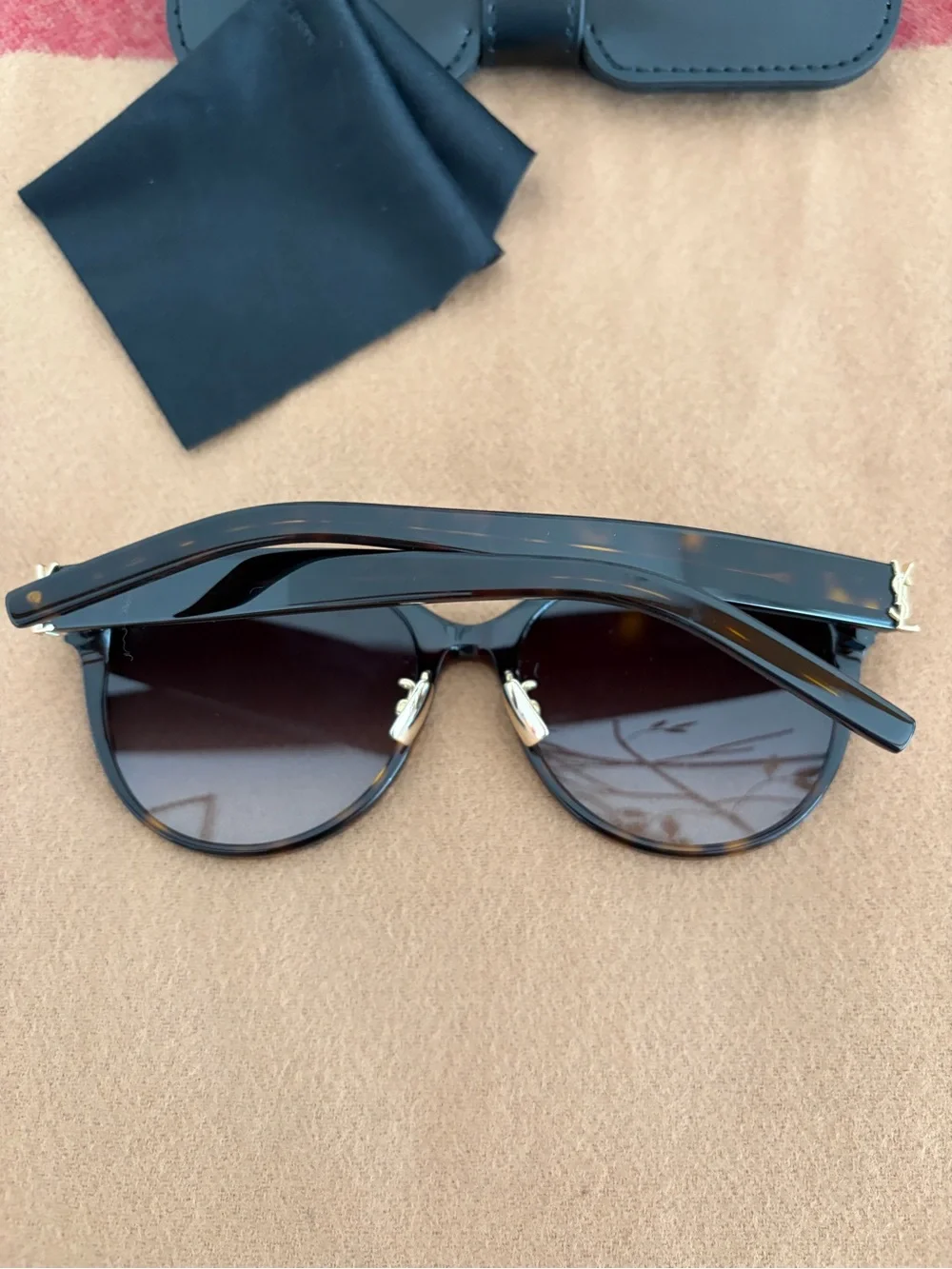 Saint Laurent saint laurent